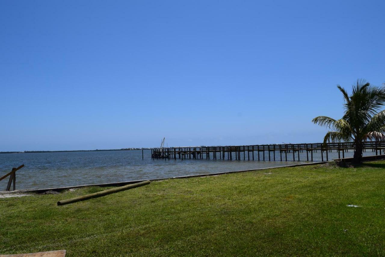 Caribbean Shores Waterfront Resort Jensen Beach Exterior foto