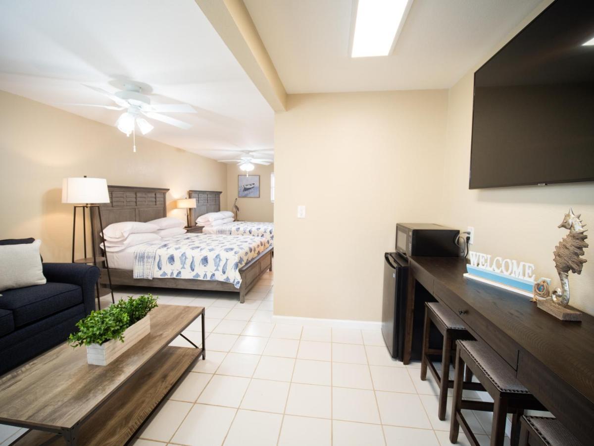 Caribbean Shores Waterfront Resort Jensen Beach Exterior foto